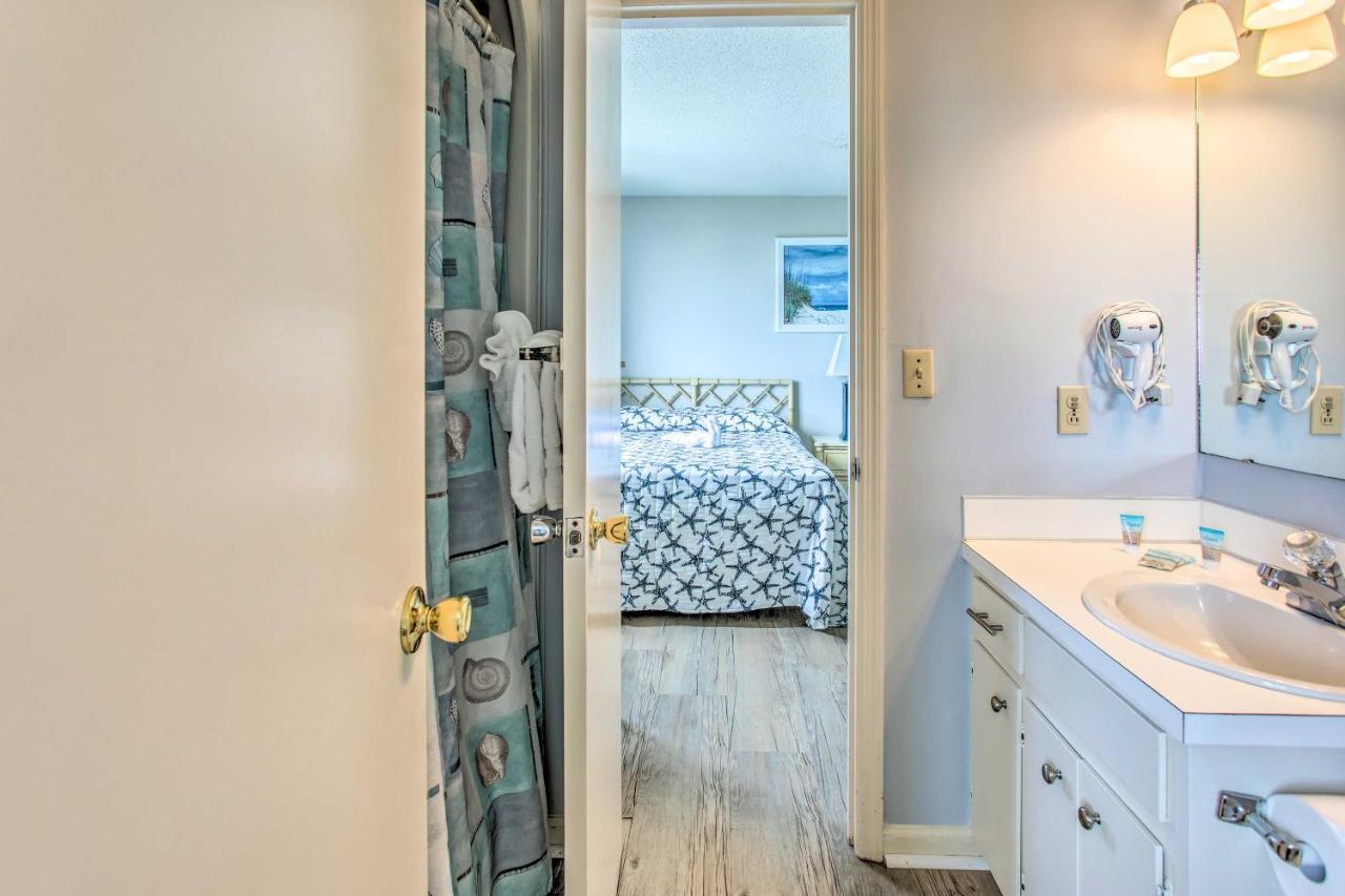 Bright Beachy Condo With Boardwalk Access And Patio! 미를 비치 외부 사진